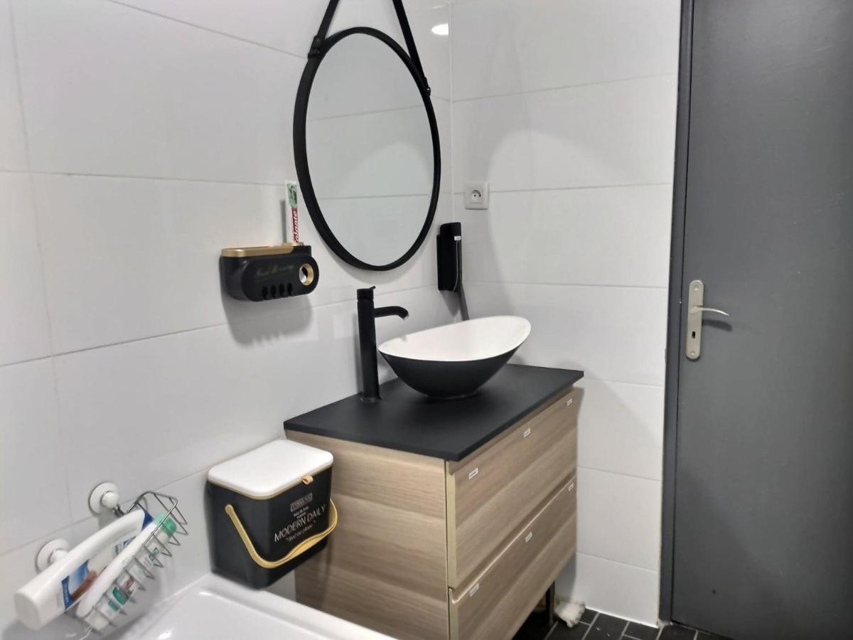 Ch Privee 18M - Canape - Netflix - Appart 120M Woippy Buitenkant foto